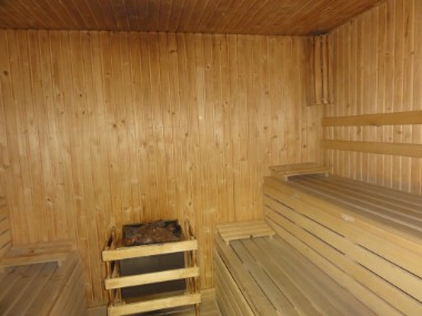 sauna estudio c/ Fernán Núñez 37