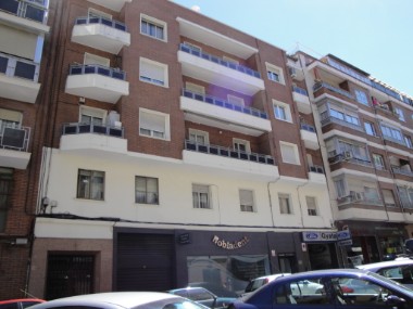 c/ Sánchez Pacheco 50 pisos de 2/3 dormitorios